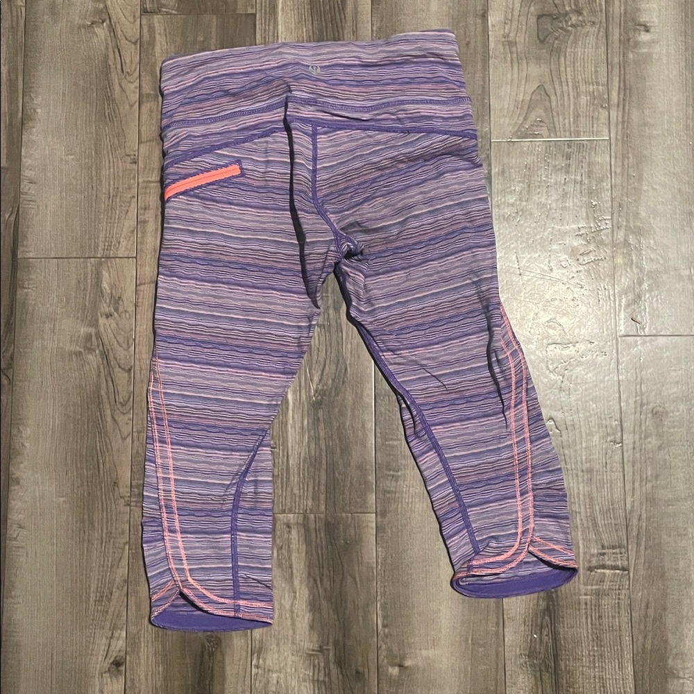 Lululemon Crops - Picture 3 of 4